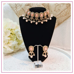 SARSHA Necklace Set in Light Pink